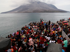 Volcanic Eruption in Indonesia Disrupts Air Travel, Spreads Ash to Malaysia