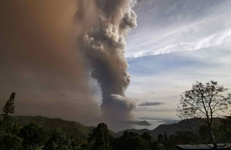 PH seismology bureau warns of volcanic tsunami if Taal’s intensity raised to 5