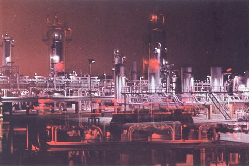 Oil price plunges as Saudi Arabia retaliates with Russia