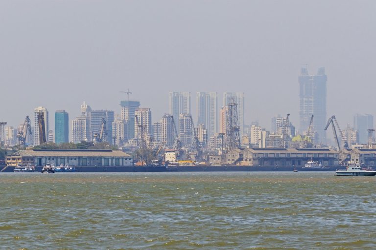India’s Record Russian Oil Imports Reshape Global Trade Routes