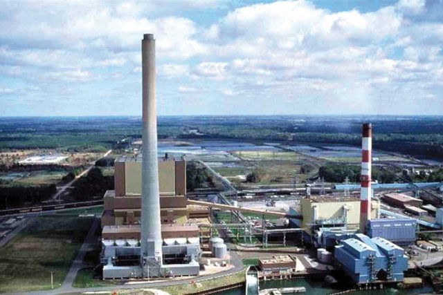 Europe agrees to ban Russian coal but struggles with oil, gas