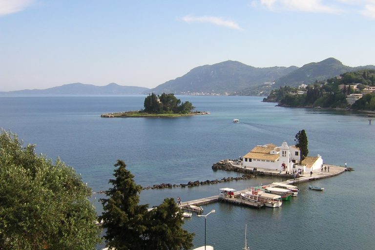 Wildfires Force Emergency Boat Evacuations in Corfu, Greece