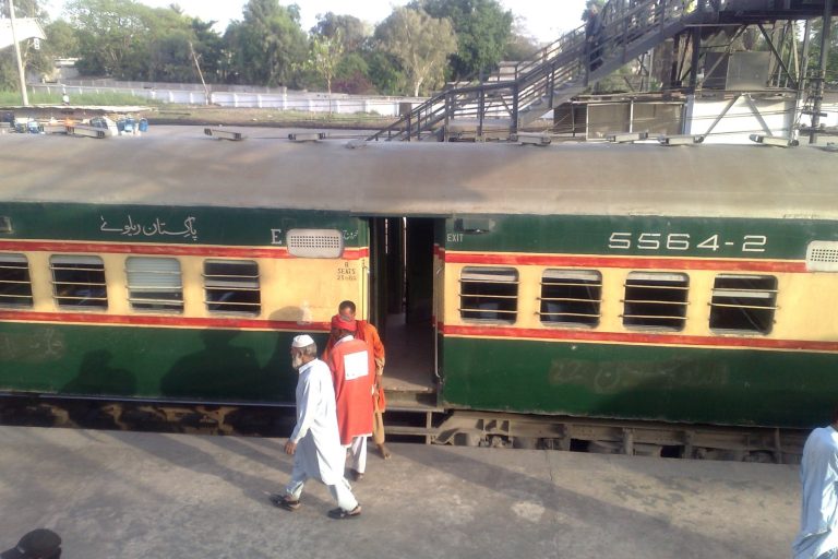 Pakistan Train Derailment Kills 34, Injures 100