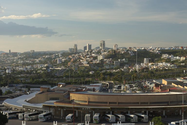 Mexico Train-Bus Collision Kills 7, Injures 17