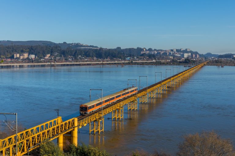 Train Collision Kills Six in Chile’s Bío-Bío Region Crossing Accident