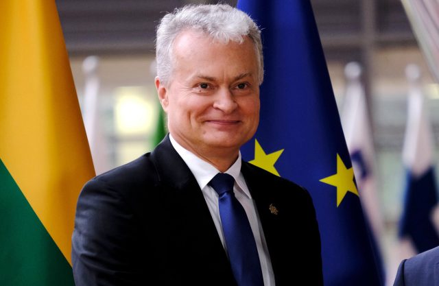 Lithuania cuts off Russian gas imports and urges the EU to do the same.