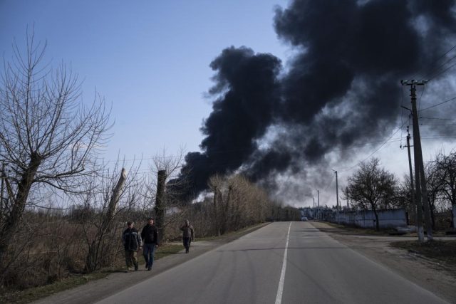Ukraine says 300 died in theater attack, hunger grips cities