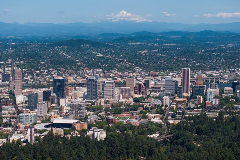 Portland Winter Storm Kills 3 in Power Line Accident