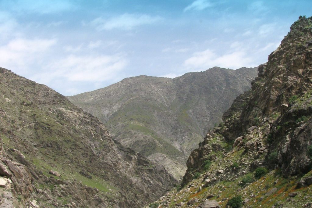Deadly Crashes Claim 32 Lives on Kabul-Nangarhar Highway Sunday