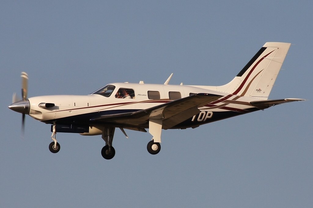 Piper PA-46 Crash in Brazil Kills Seven People Instantly Nearby