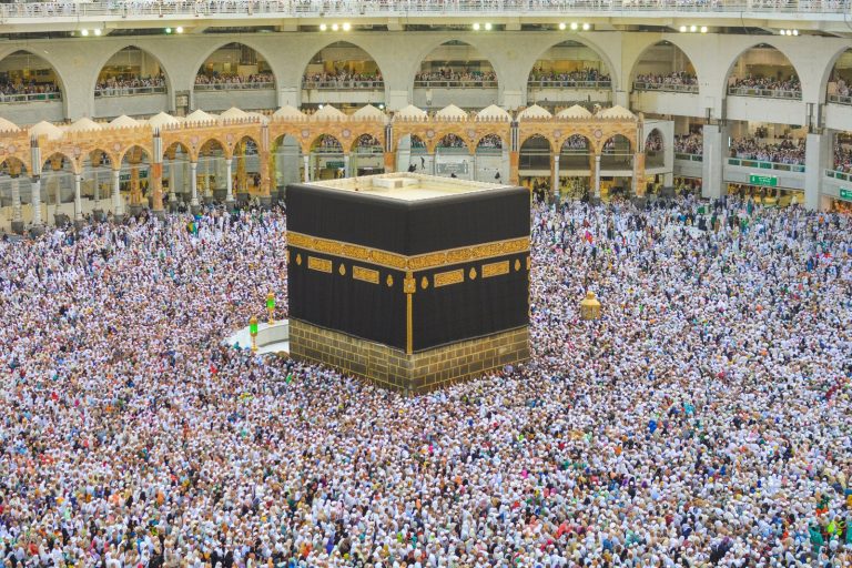 Hajj Pilgrimage Turns Deadly Amid Scorching Saudi Heat Wave Disaster