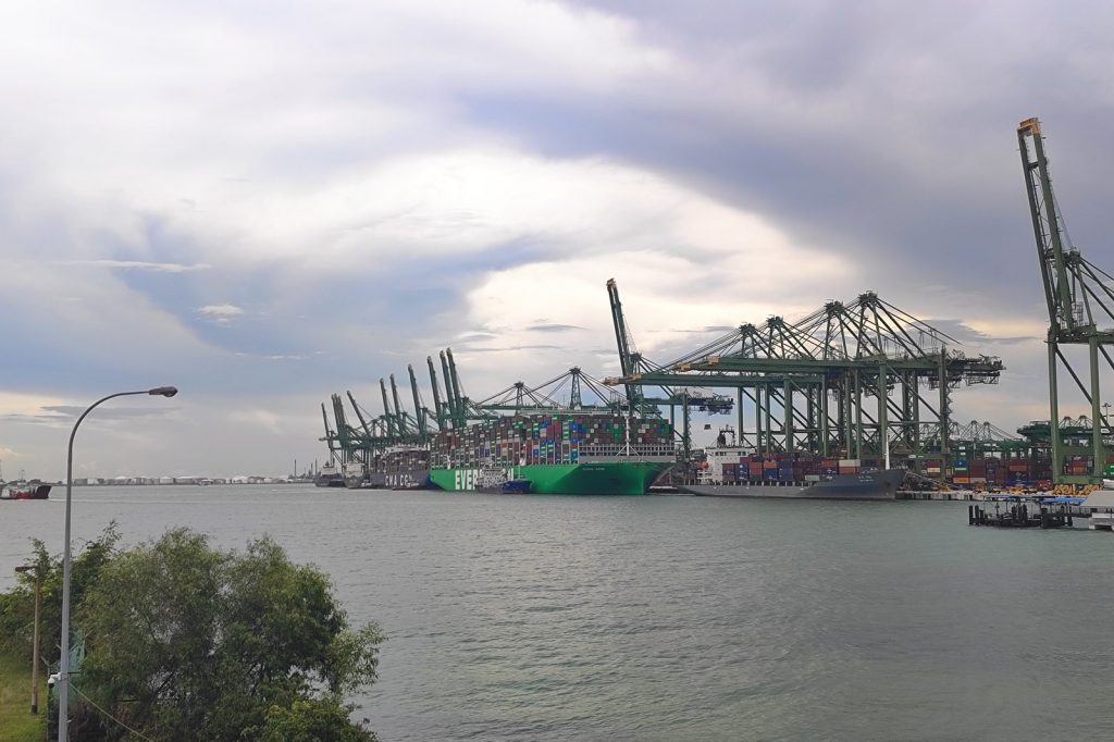 Oil Spill in Singapore After Dredger Collision Causes Environmental Concerns