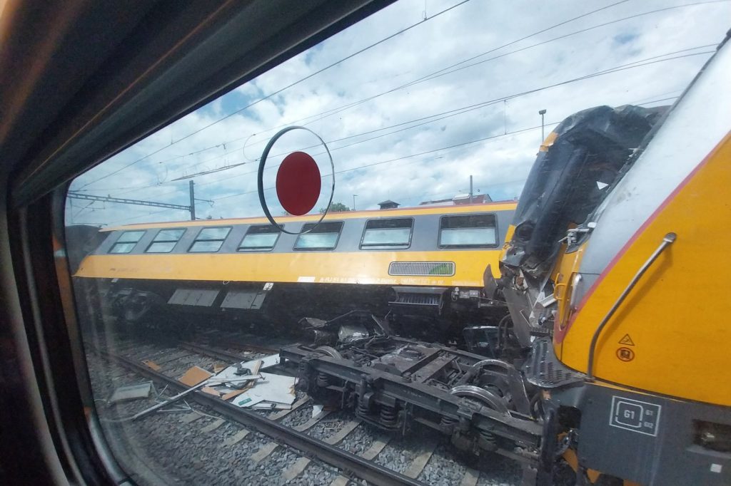 Czech Train Collision Kills 4, Injures 20