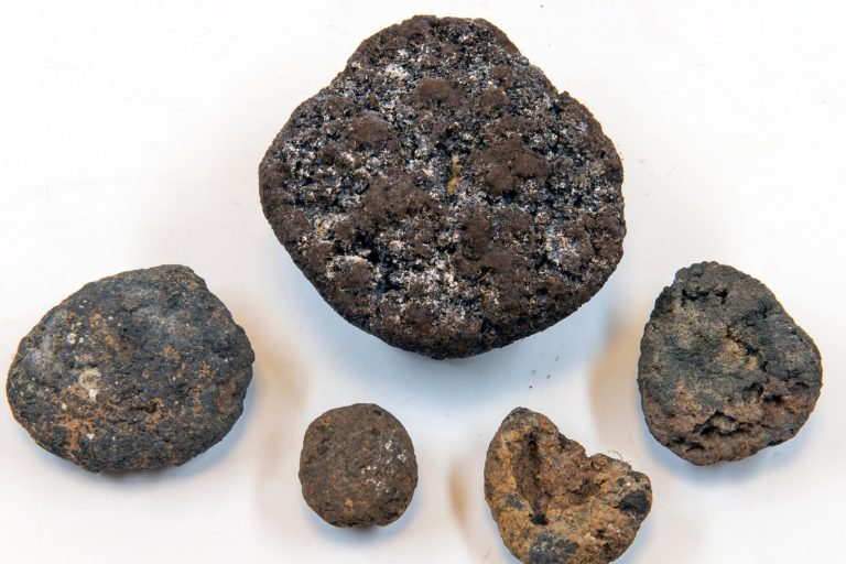 Deep Sea Mining Emerges as New Frontier for Mineral Extraction