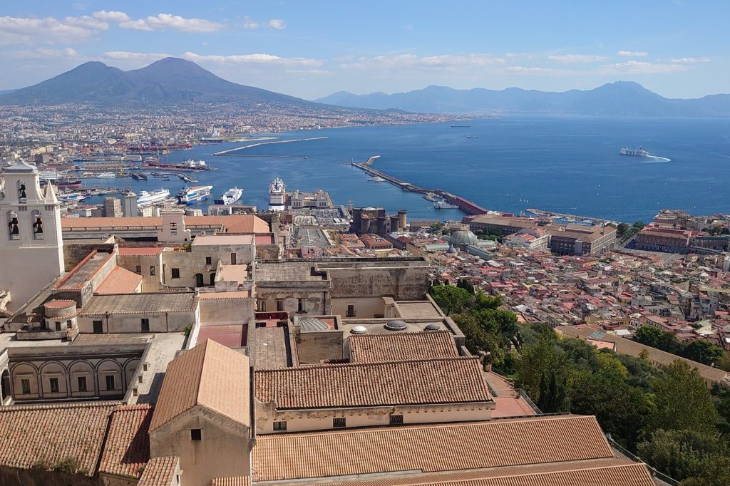 Naples Building Collapse Kills Three, Leaves One Missing
