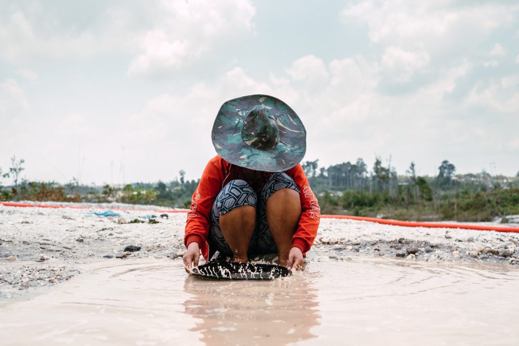 15 Dead in Illegal Gold Mine Collapse in West Sumatra