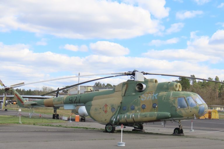 Russian Mi-8T Crash Threatens Kamchatka Wilderness