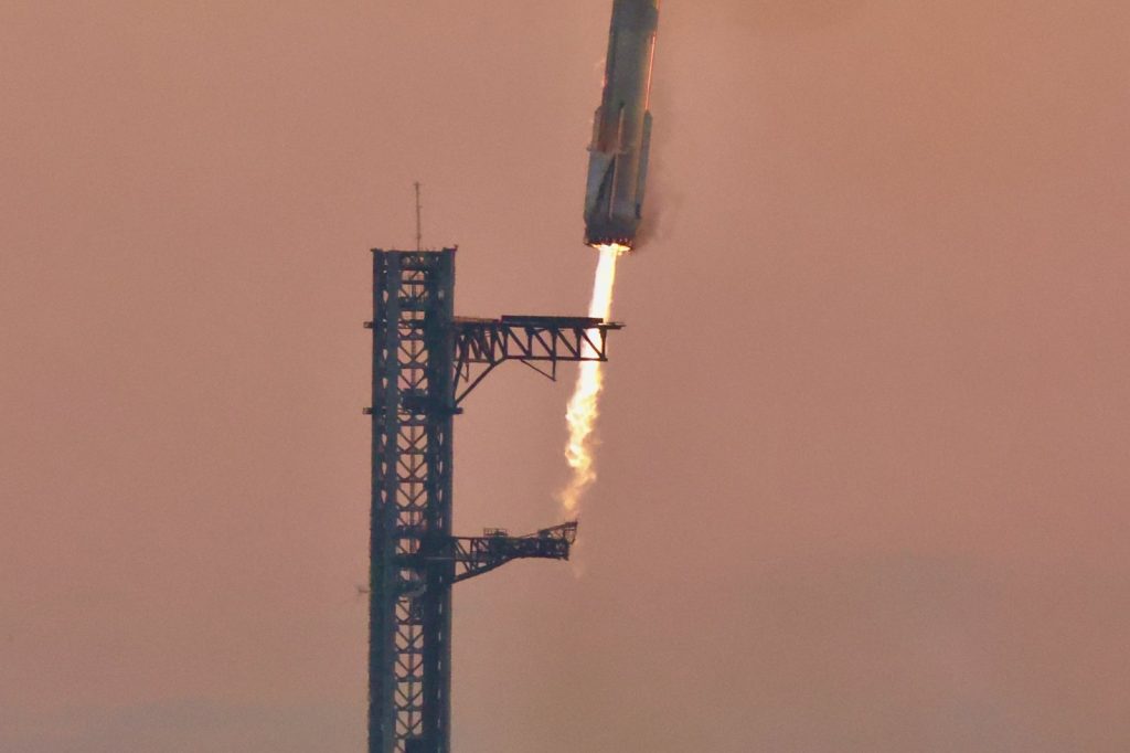 SpaceX Catches Super Heavy Booster with Mechazilla Arms