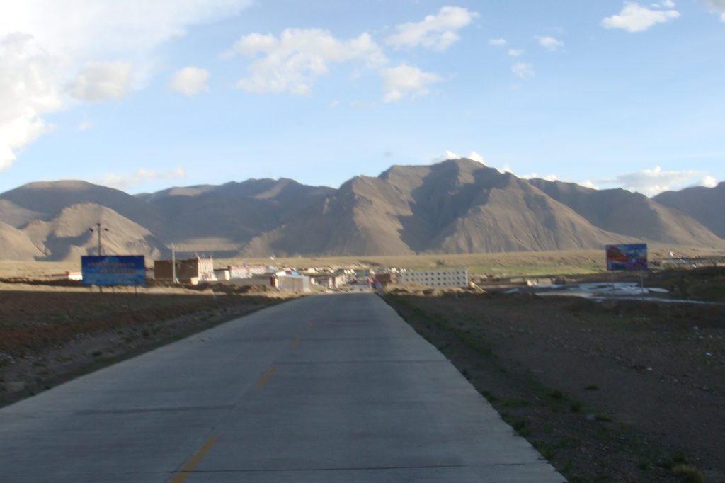 Tibet Quake Kills 400 as Normal Faulting Hits Crust