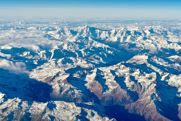 Five Skiers Killed in Two Separate French Alps Avalanches