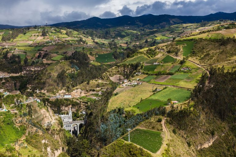 Colombia Bus Plunge Kills 12, Injures 30 on Pan-American Highway