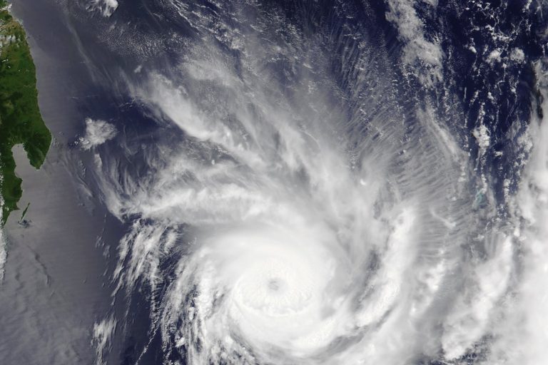Cyclone Garance Kills Three in Réunion, Island Faces Destruction