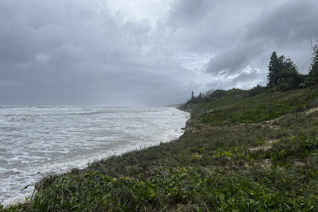 Cyclone Alfred Prompts School Closures and Transport Suspension in Queensland