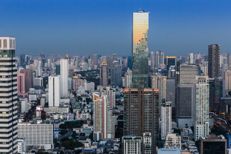 Bangkok Skyscraper Collapse Kills 6, Leaves Over 100 Missing