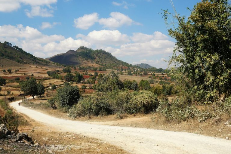 Myanmar Bus Plunge Kills 5, Injures 25 in Shan State