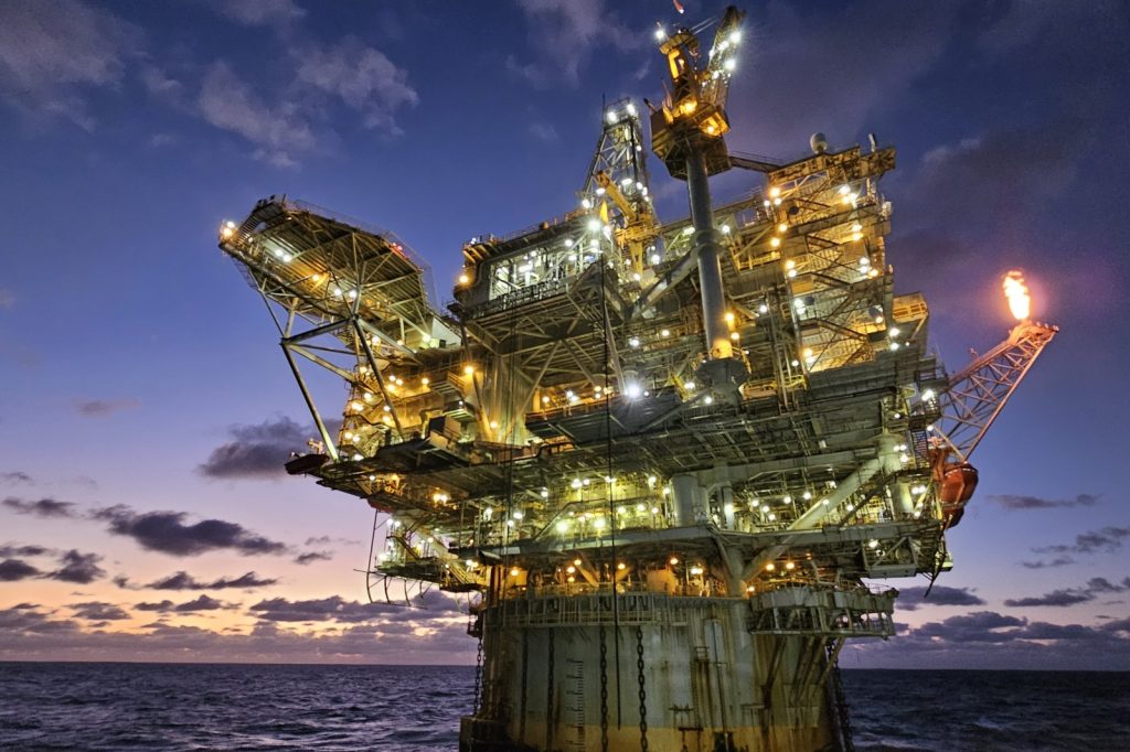 Global Oil Prices Influenced by Complex Supply and Demand Factors