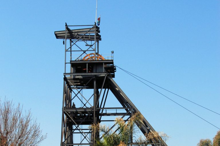 Rescue Efforts Underway for 260 Trapped Miners in South Africa