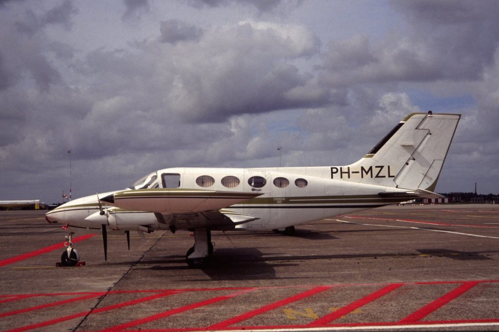 Six Dead as Cessna 414 Crashes Into Pacific