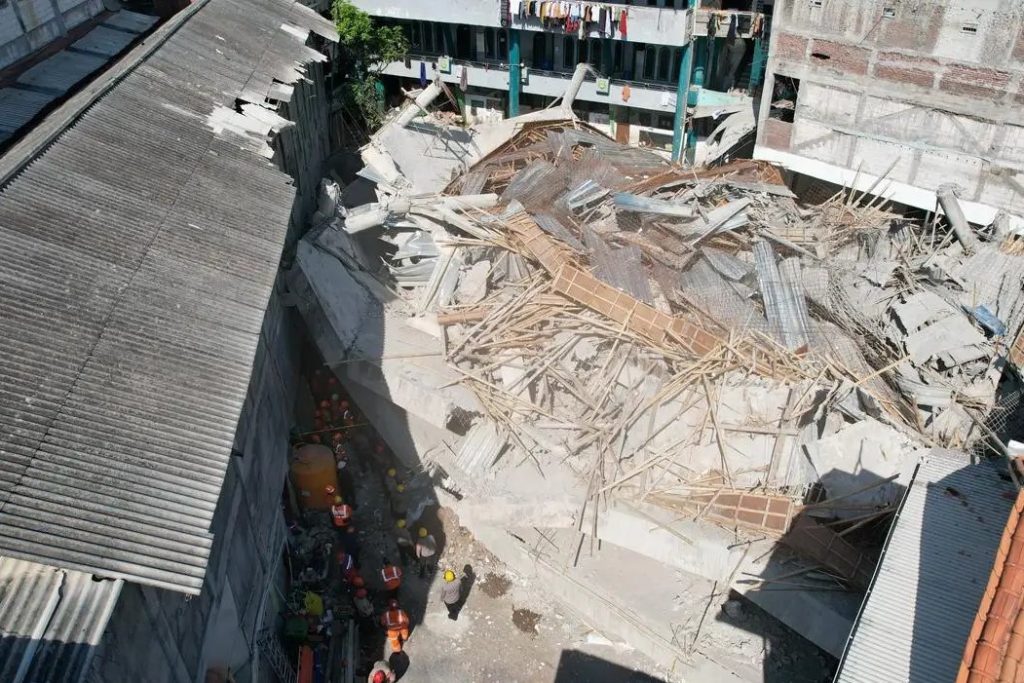 Pesantren Collapse in Indonesia Kills Six, Dozens Missing