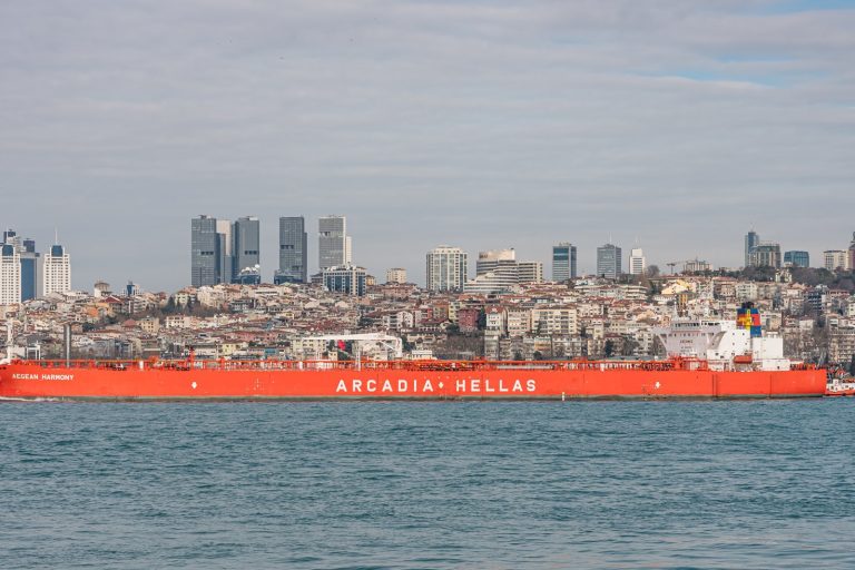 Explosions Rock Tankers in Turkey’s Busy Bosporus Strait Suddenly