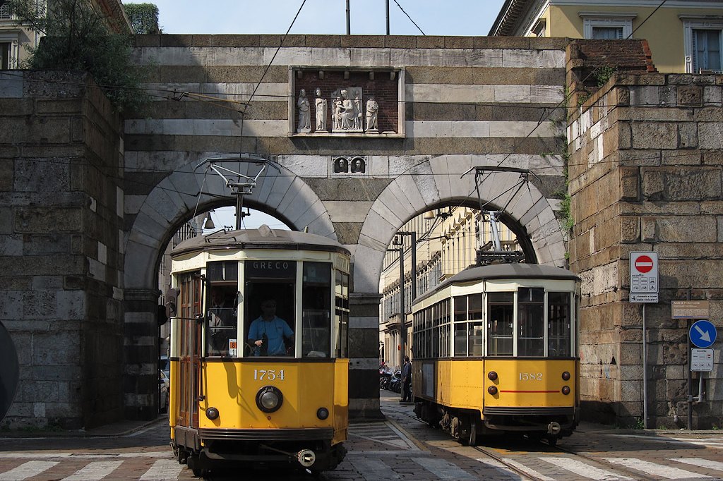 Milan Tram Derailment Kills 2, Injures 49 in Crashing Chaos
