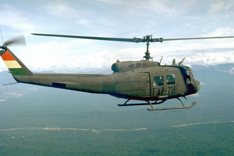 Bolivian Air Force crash kills 20, injures 30 in El Alto