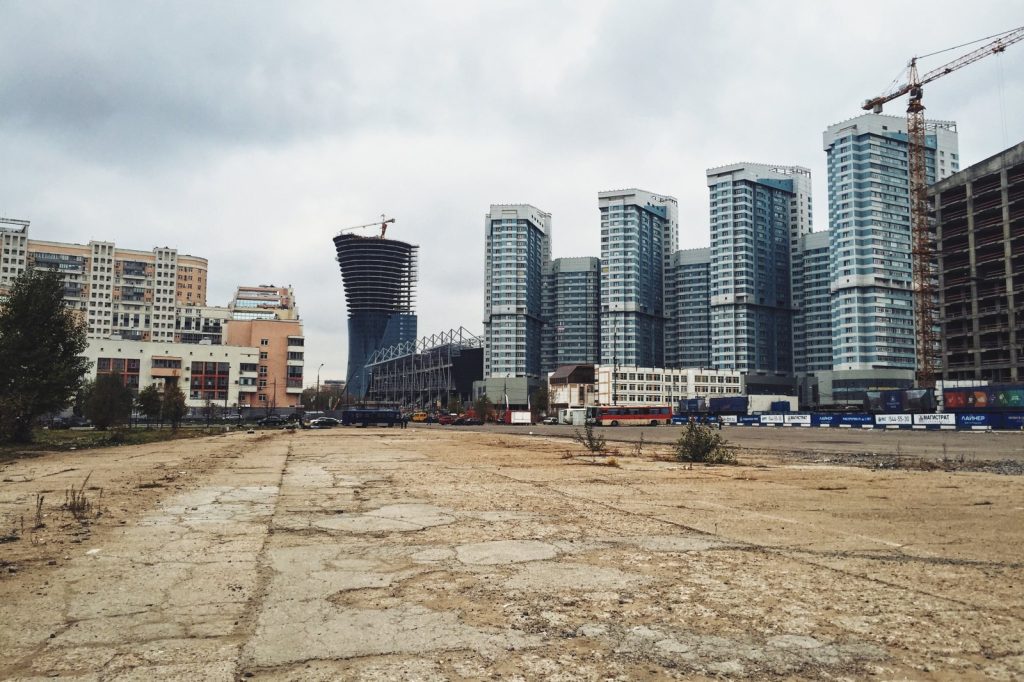 Moscow Construction Site Fire Claims Seven Lives, Injures Thirteen Others