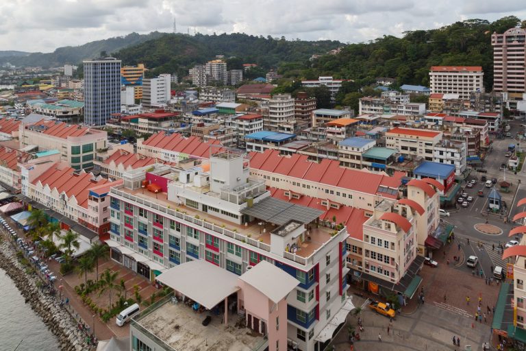 Sandakan Fire Destroys 1,000 Stilt Homes, Displaces Thousands