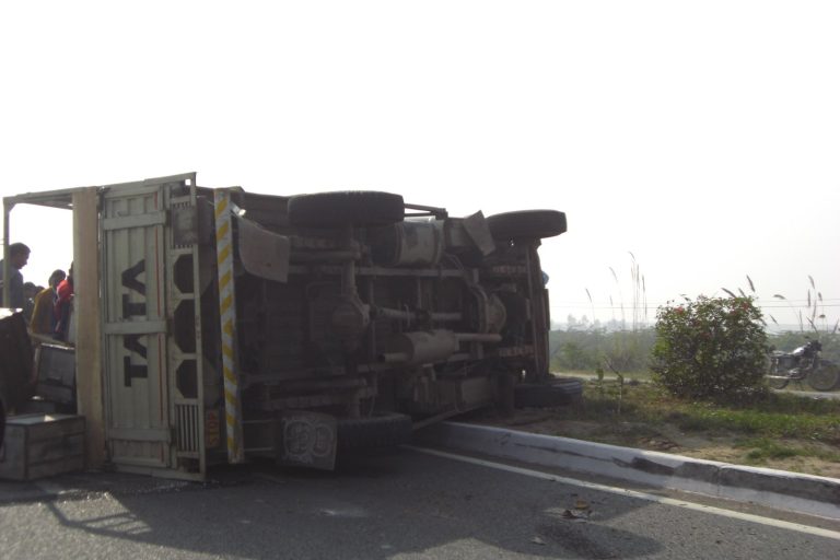 Tragic Road Accident in India Claims At Least 16 Lives Suddenly
