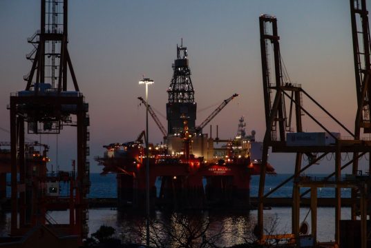 U.S. Delegation in Puntland Discusses Oil and Mineral Development Deals U.S. Delegation in Puntland Discusses Oil and Mineral Development Deals