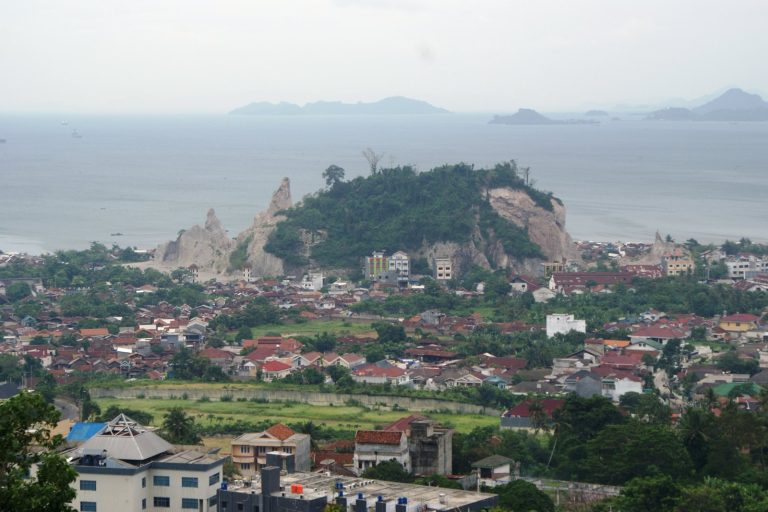 5.1 quake hits 112 km SW of Bandar Lampung, Indonesia