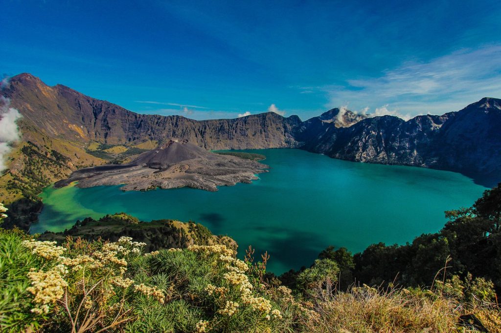 Magnitude 5 earthquake strikes 173 km S of Lembar, Indonesia