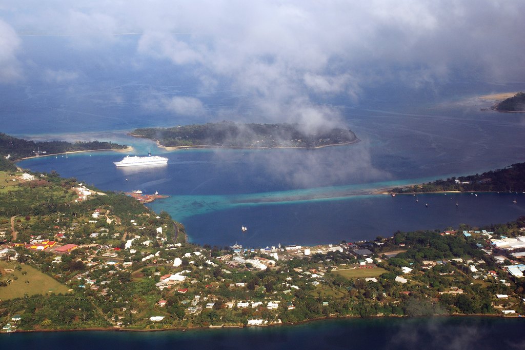 Deep 160 km Quake Near Port-Olry, Vanuatu, Recorded at 07:05 UTC