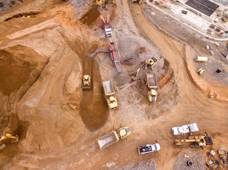 Fifteen Dead in Collapse of Illegal Indonesian Gold Mine