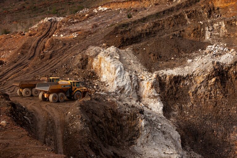 Zamfara Gold Pit Collapse Kills 100 in Nigeria Mine