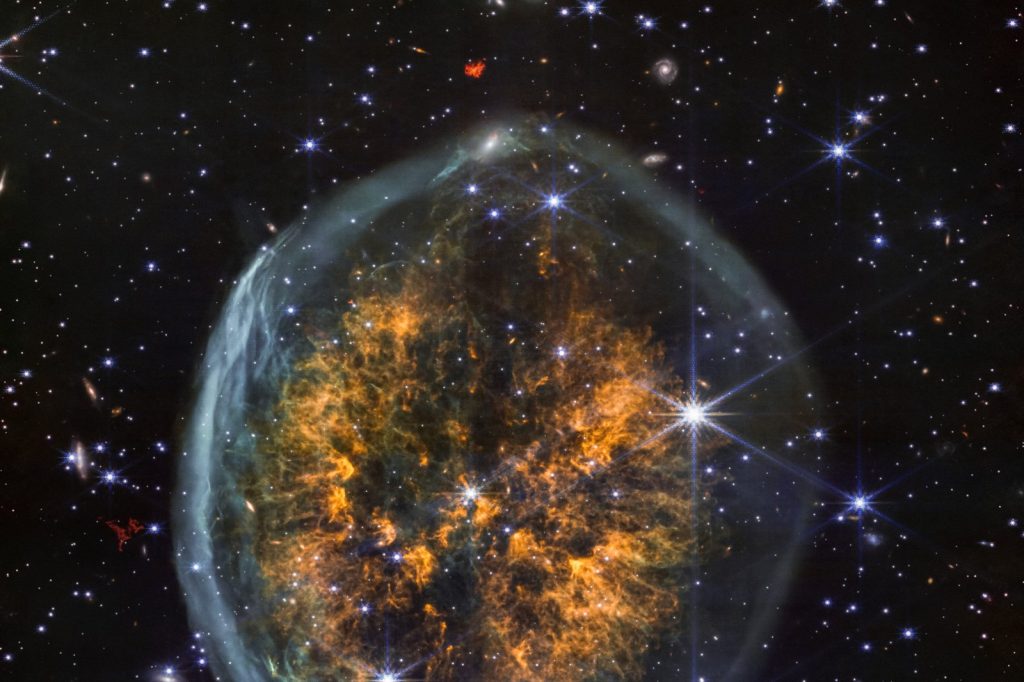 Webb Telescope Reveals Brain-Like Structure in Dying Stars Nebula