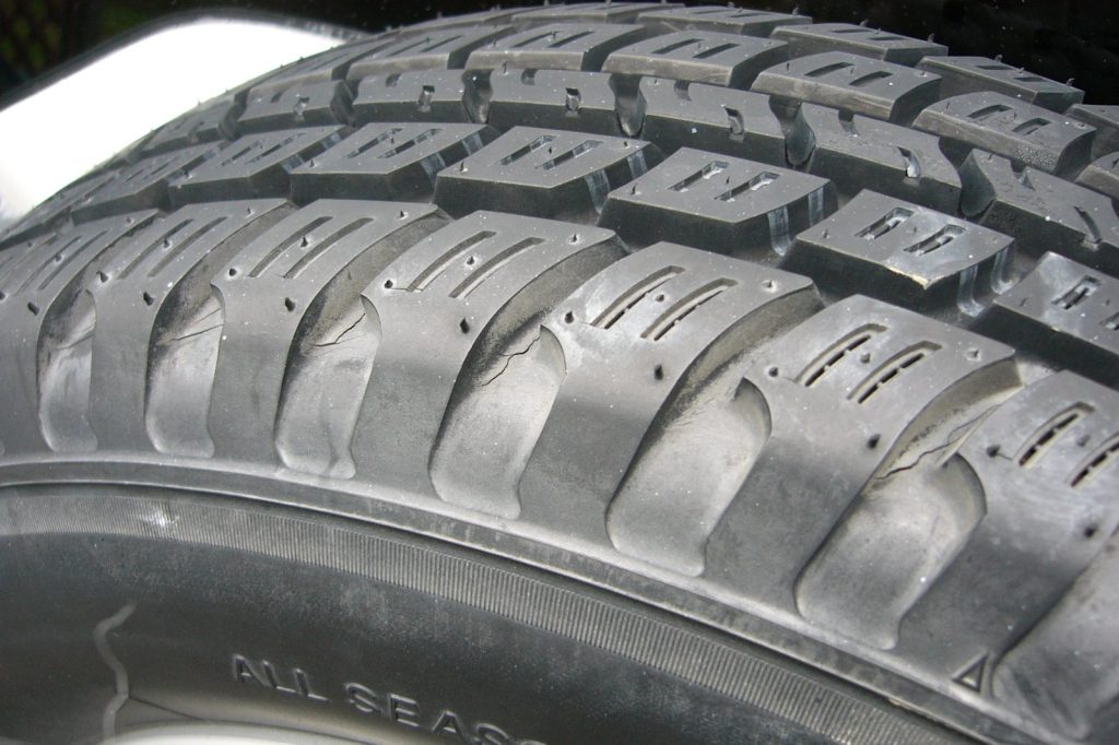 How 6PPD-Quinone Forms: Tire Wear and Ozone Reaction Explained