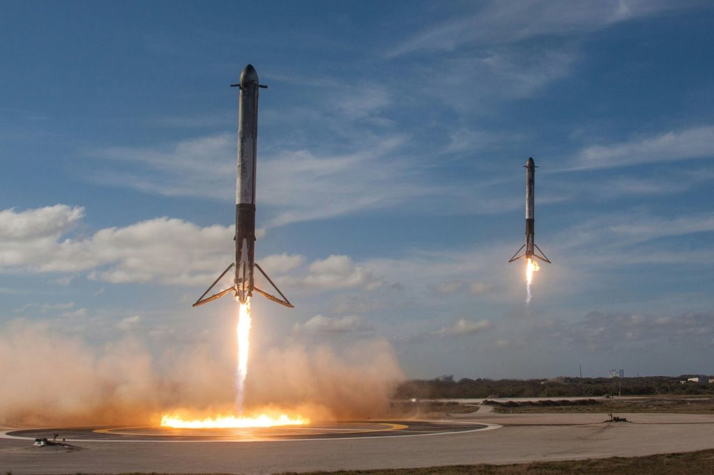 Long March 10B vs Falcon 9: Vertical Landing Design Compared