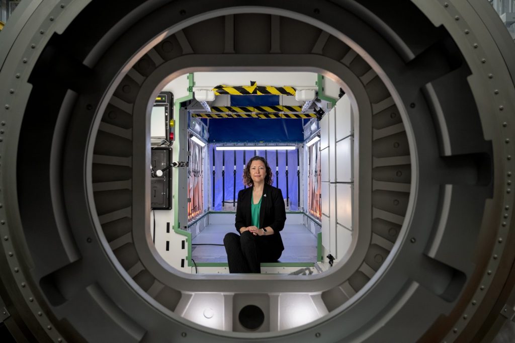The Lunar Gateway: NASA\u2019s Planned Orbital Outpost Around the Moon