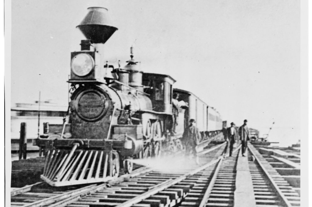 Transcontinental Railroad Created National Market, Spurred Western Industry